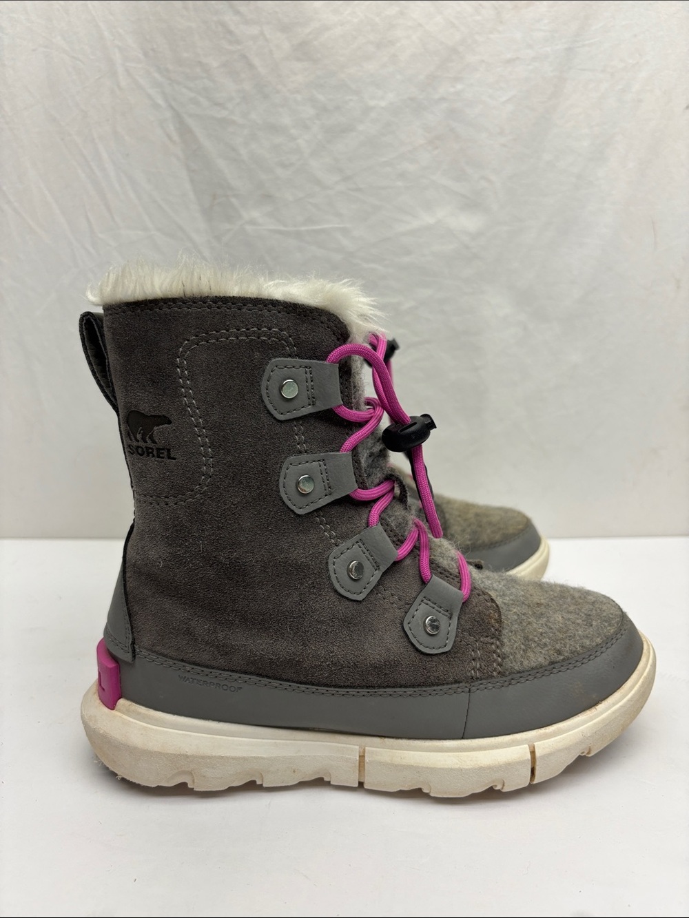 Sorel Kids' Grey Faux-Fur Winter Boots with Pink Laces, SZ 3 little girl